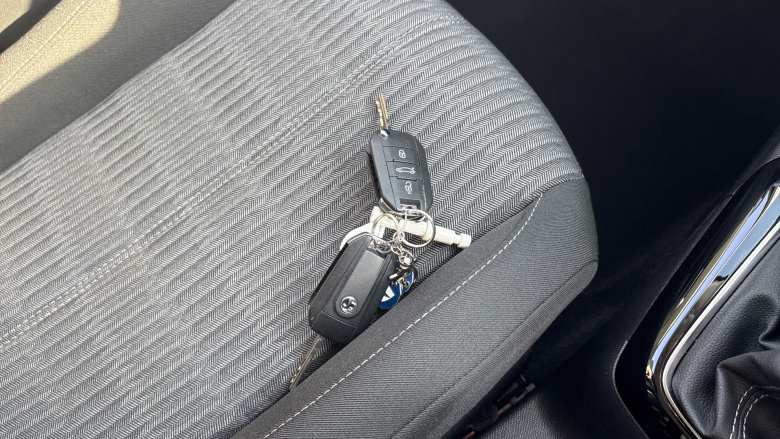 Vauxhall Corsa 1.2 Design 5dr Petrol Hatchback